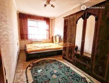 3-комнатная квартира, этаж 2 из 5, 65 м², миниатюра 3