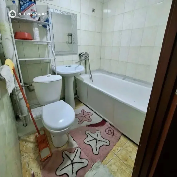 3-комнатная квартира, этаж 2 из 5, 65 м², фотография 4