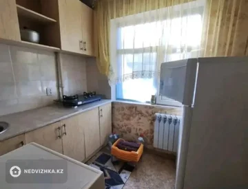 3-комнатная квартира, этаж 2 из 5, 65 м², миниатюра 5