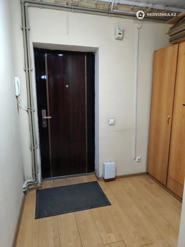 4-комнатная квартира, этаж 1 из 12, 86 м²
