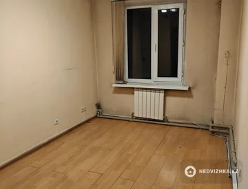 4-комнатная квартира, этаж 1 из 12, 86 м², миниатюра 11