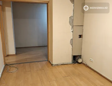 4-комнатная квартира, этаж 1 из 12, 86 м², миниатюра 9