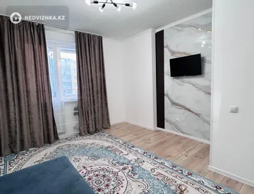 1-комнатная квартира, этаж 4 из 9, 40 м², миниатюра 1