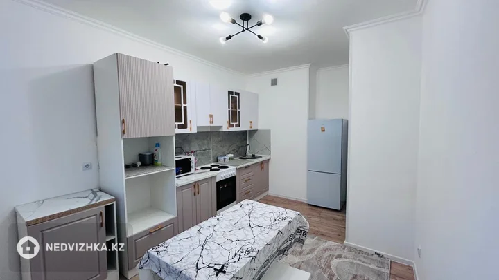 1-комнатная квартира, этаж 4 из 9, 40 м², фотография 3