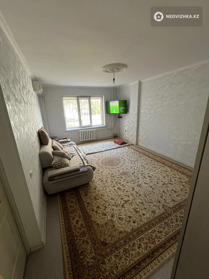 2-комнатная квартира, этаж 1 из 9, 60 м², фотография 5