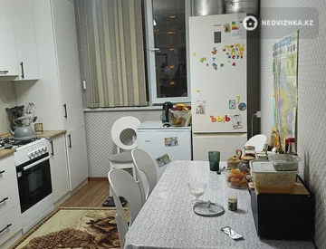 3-комнатная квартира, этаж 4 из 9, 69 м², миниатюра 4