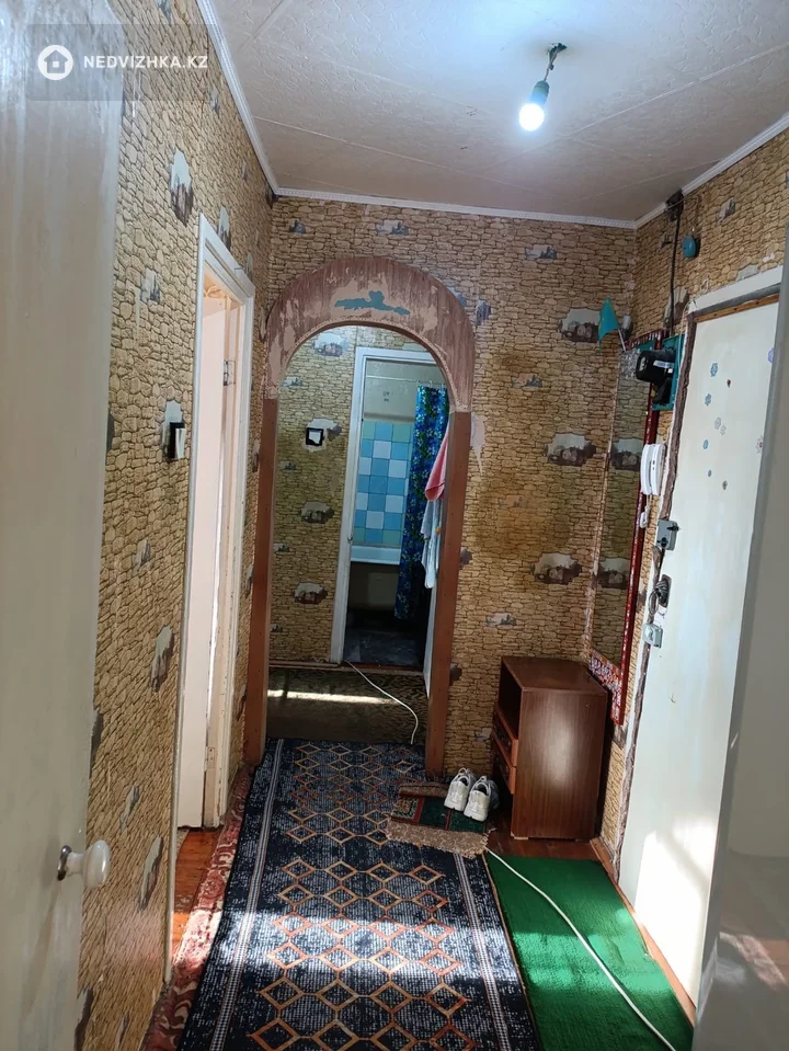 2-комнатная квартира, этаж 10 из 12, 50 м², фотография 3