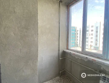 1-комнатная квартира, этаж 3 из 6, 39 м², миниатюра 2