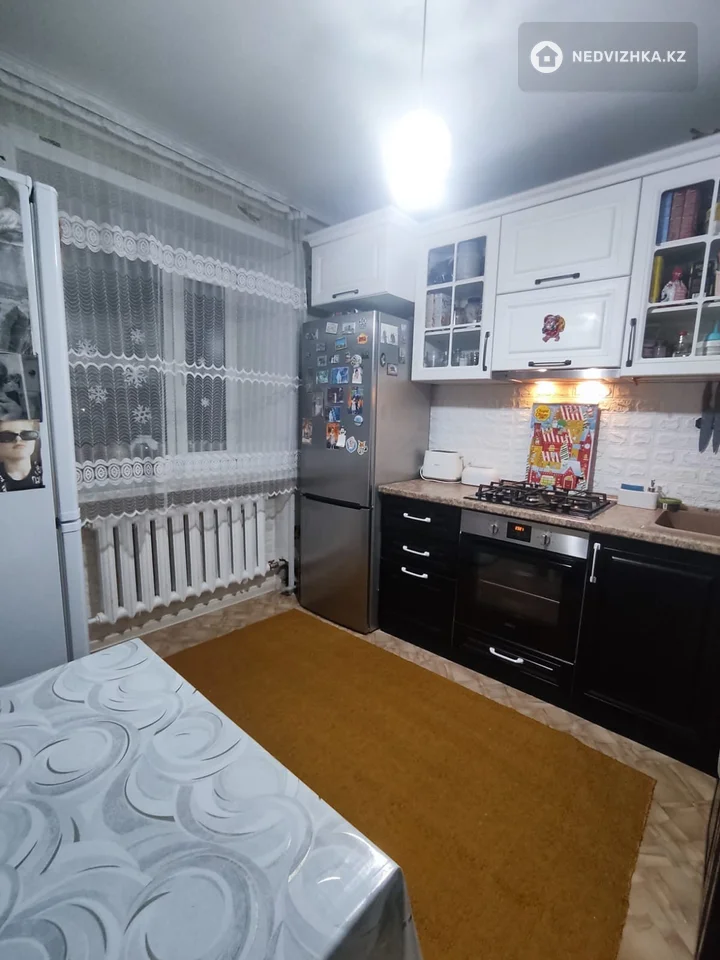 2-комнатная квартира, этаж 2 из 2, 54 м², фотография 2
