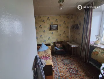 3-комнатная квартира, этаж 8 из 9, 54 м², миниатюра 3