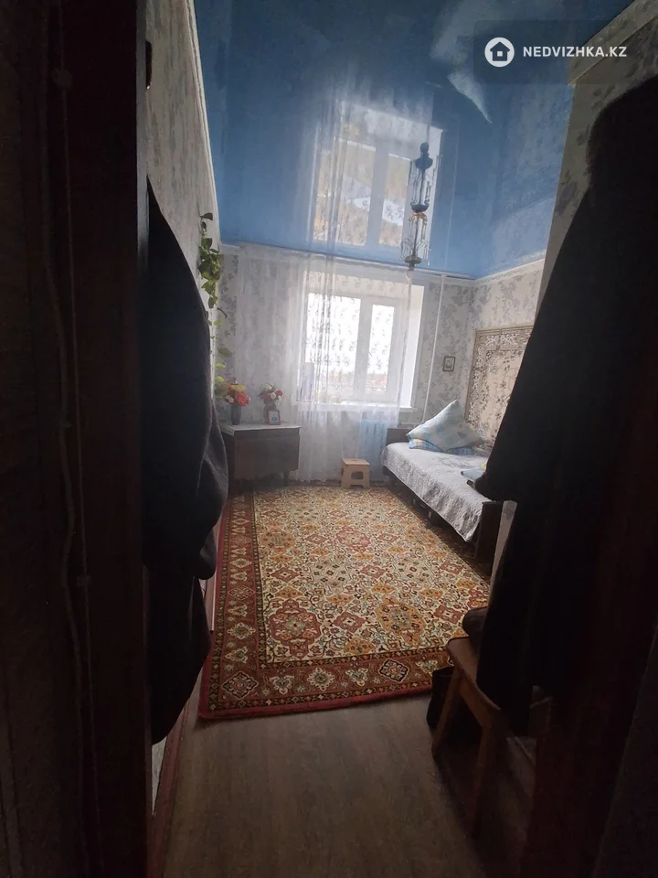 3-комнатная квартира, этаж 8 из 9, 54 м², фотография 5
