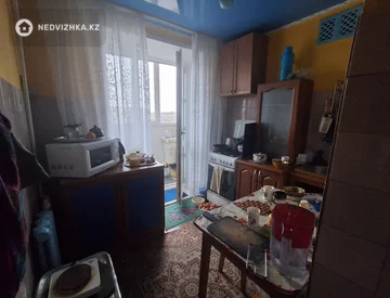 3-комнатная квартира, этаж 8 из 9, 54 м², миниатюра 6