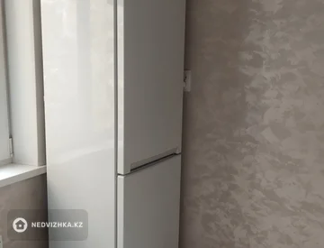 1-комнатная квартира, этаж 4 из 5, 30 м², Посуточно, миниатюра 8