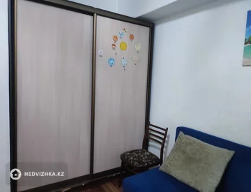 2-комнатная квартира, этаж 3 из 5, 46 м², миниатюра 3