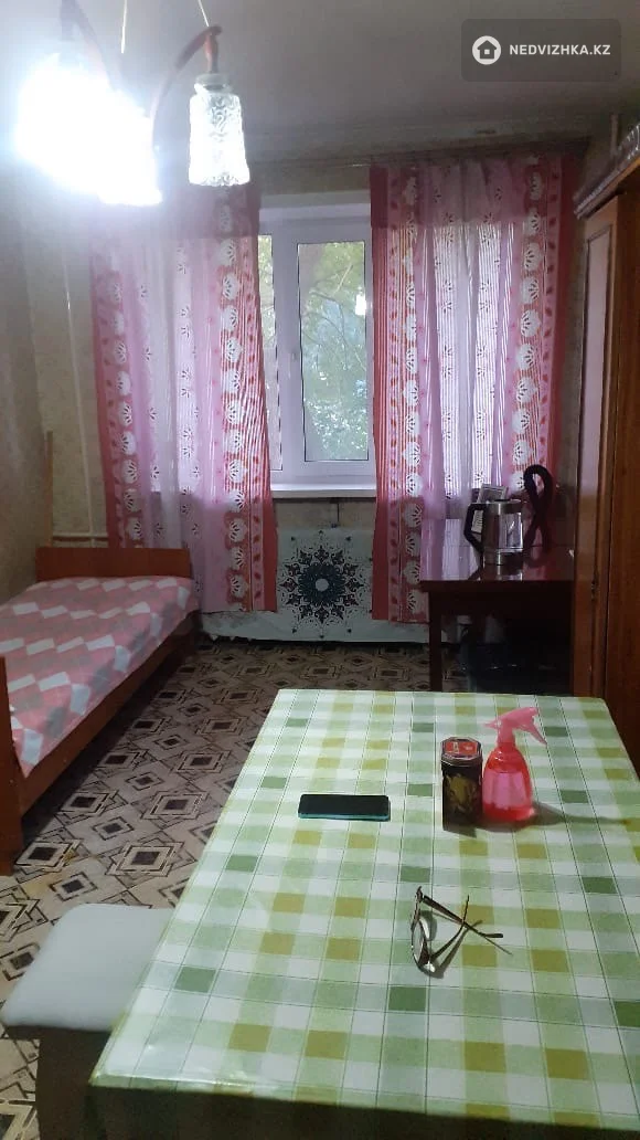 3-комнатная квартира, этаж 1 из 5, 59 м², фотография 3