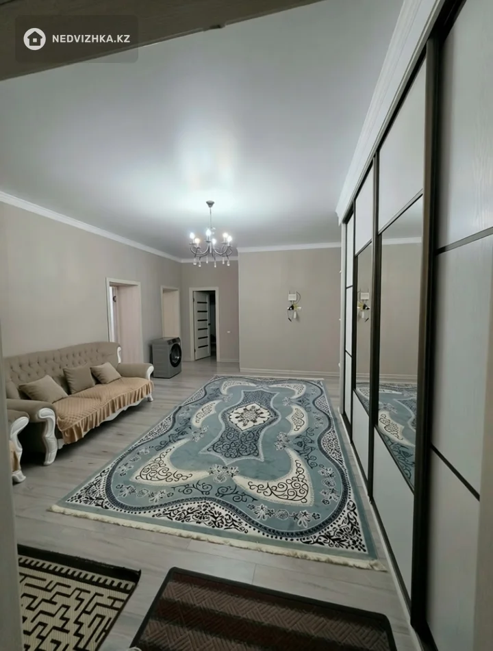 2-комнатная квартира, этаж 7 из 8, 96 м²