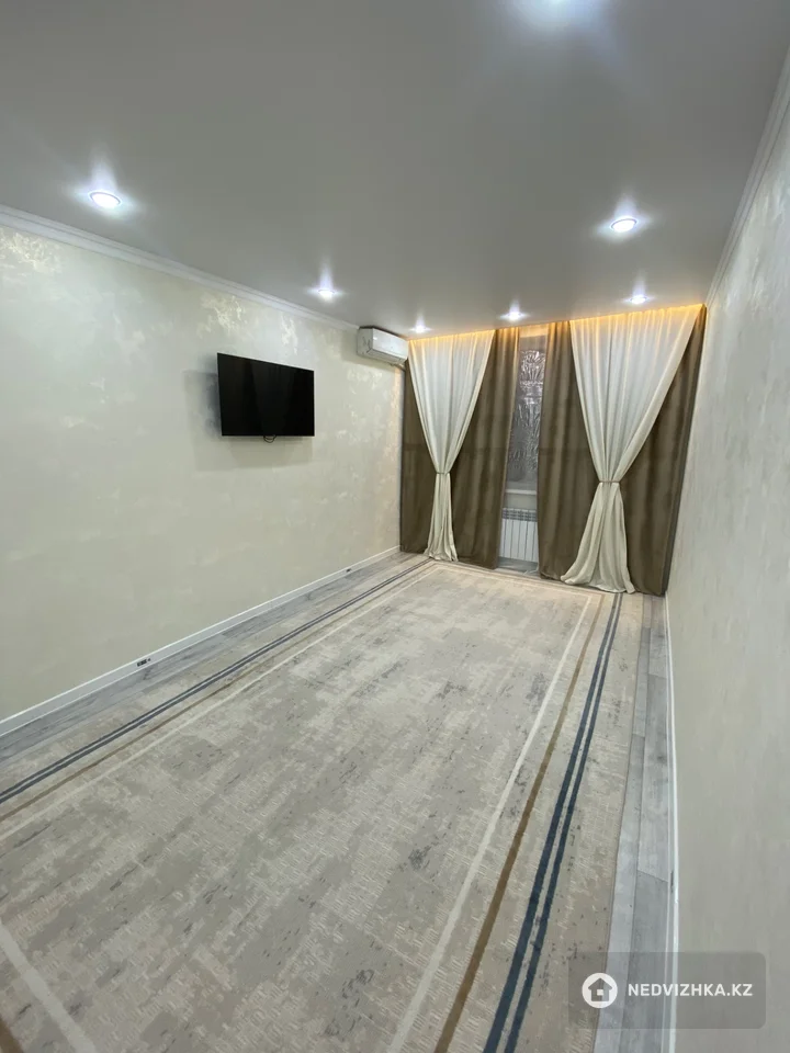 1-комнатная квартира, этаж 3 из 3, 30 м², фотография 2