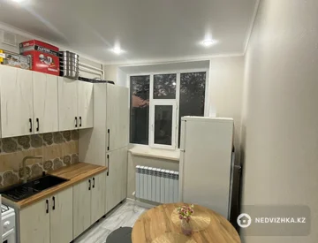 1-комнатная квартира, этаж 3 из 3, 30 м², миниатюра 6