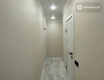 1-комнатная квартира, этаж 3 из 3, 30 м², миниатюра 10