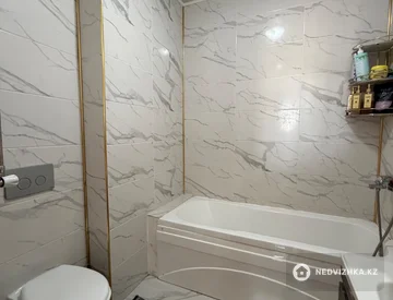 3-бөлмелі пәтер, қабат 3 барлық қабат саны 9, 84 м², 1-нобай