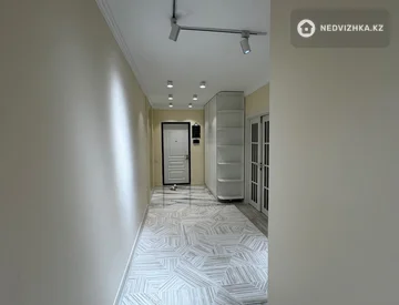 3-комнатная квартира, этаж 8 из 9, 109 м², миниатюра 9