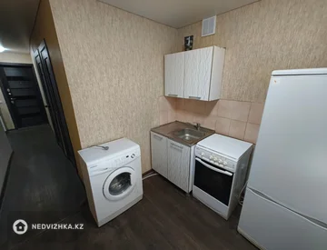 1-комнатная квартира, этаж 2 из 9, 38 м², Посуточно, миниатюра 7