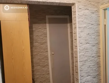 2-комнатная квартира, этаж 1 из 5, 49 м², миниатюра 1