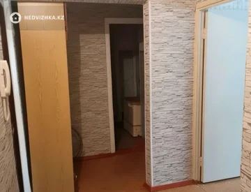 2-комнатная квартира, этаж 1 из 5, 49 м², миниатюра 3