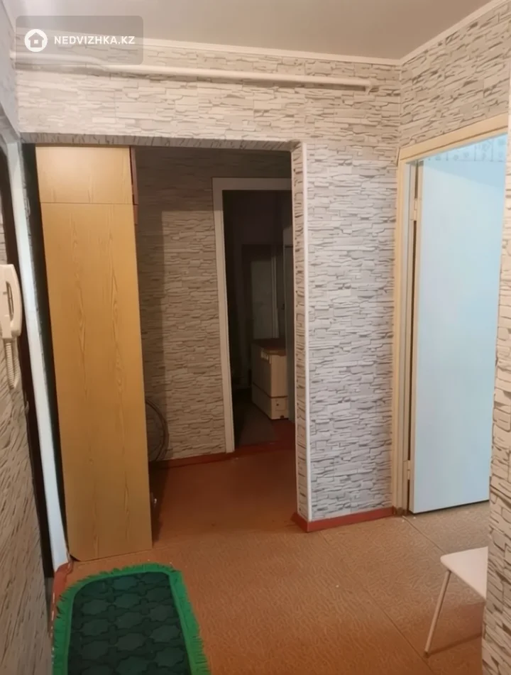 2-комнатная квартира, этаж 1 из 5, 49 м², фотография 3