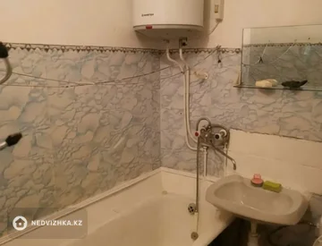 2-комнатная квартира, этаж 1 из 5, 49 м², миниатюра 11