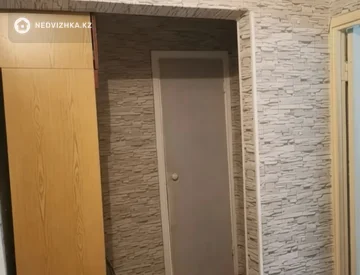 2-комнатная квартира, этаж 1 из 5, 49 м², миниатюра 2