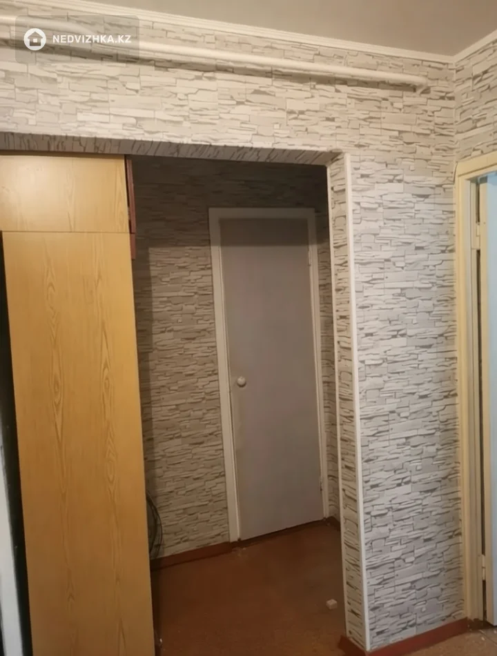 2-комнатная квартира, этаж 1 из 5, 49 м², фотография 2