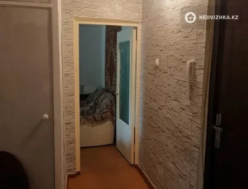 2-комнатная квартира, этаж 1 из 5, 49 м², миниатюра 3
