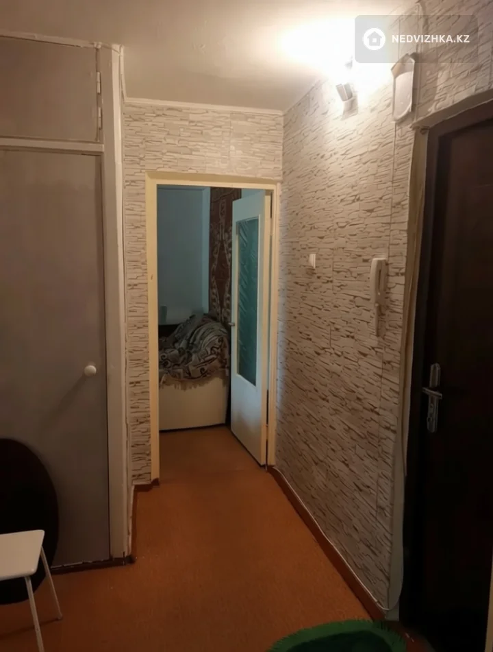2-комнатная квартира, этаж 1 из 5, 49 м², фотография 3
