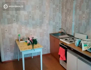2-комнатная квартира, этаж 1 из 5, 49 м², миниатюра 6