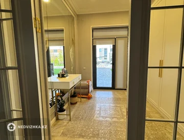5-комнатный таунхаус, 6 соток, 271 м², миниатюра 1