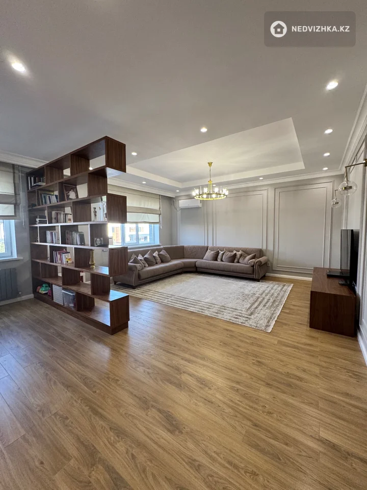 5-комнатный таунхаус, 6 соток, 271 м², фотография 5