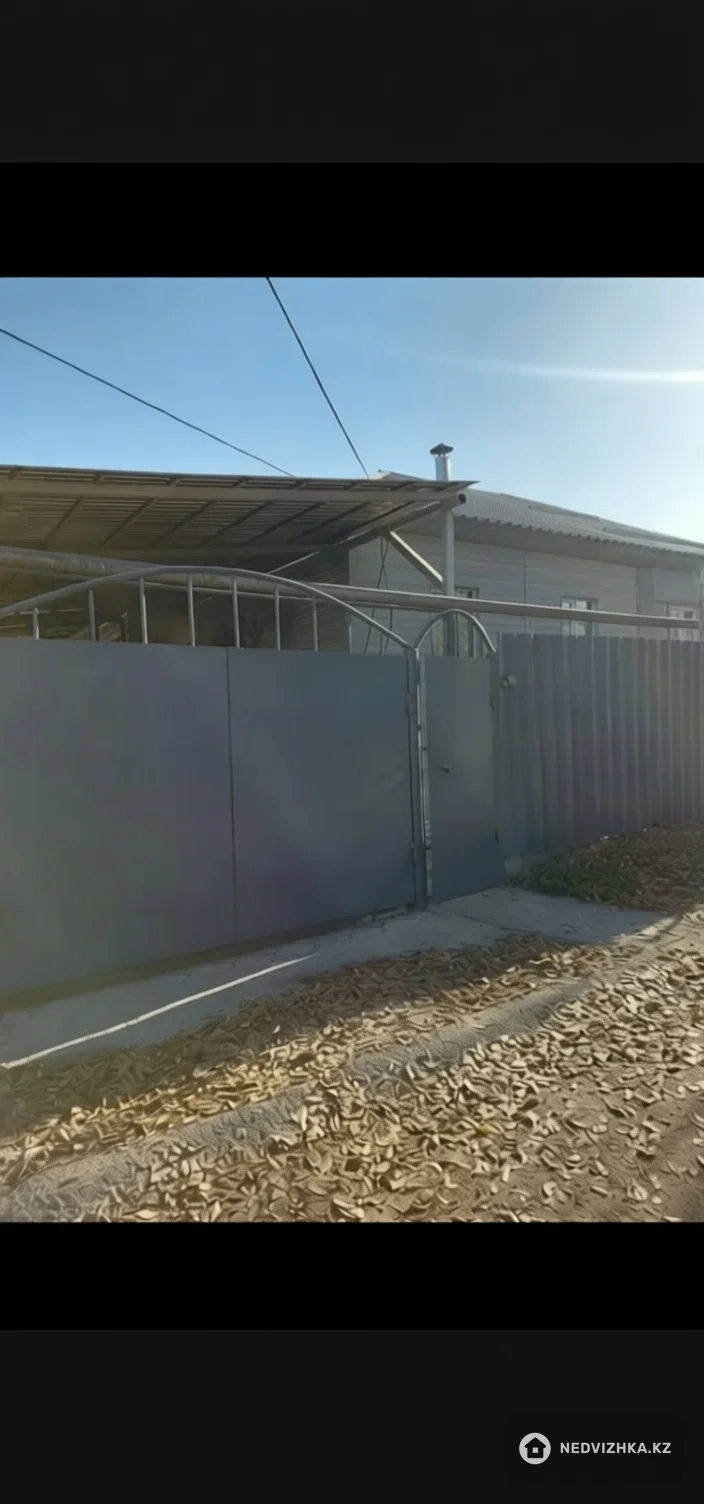 5-комнатная часть дома, 4 соток, 96 м²