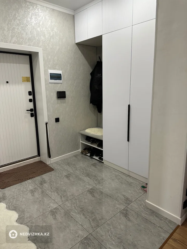 3-комнатная квартира, этаж 4 из 6, 79 м²
