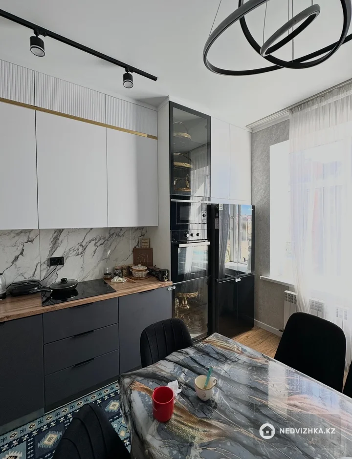 3-комнатная квартира, этаж 4 из 6, 79 м², фотография 5