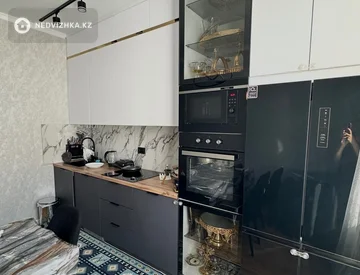 3-комнатная квартира, этаж 4 из 6, 79 м², миниатюра 7