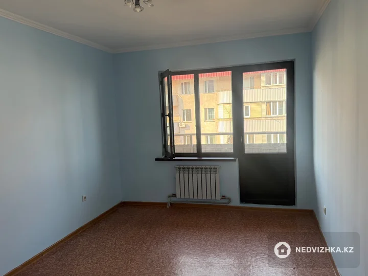 2-комнатная квартира, этаж 4 из 6, 65 м², фотография 5