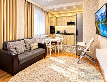 3-комнатная квартира, этаж 3 из 9, 70 м², миниатюра 1
