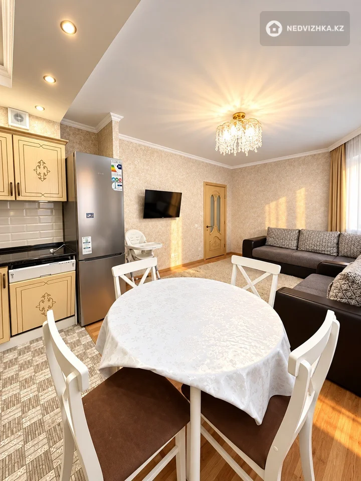 3-комнатная квартира, этаж 3 из 9, 70 м², фотография 4