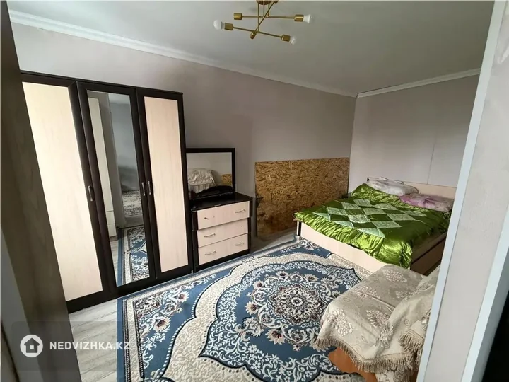 2-комнатная квартира, этаж 5 из 5, 46 м², фотография 2
