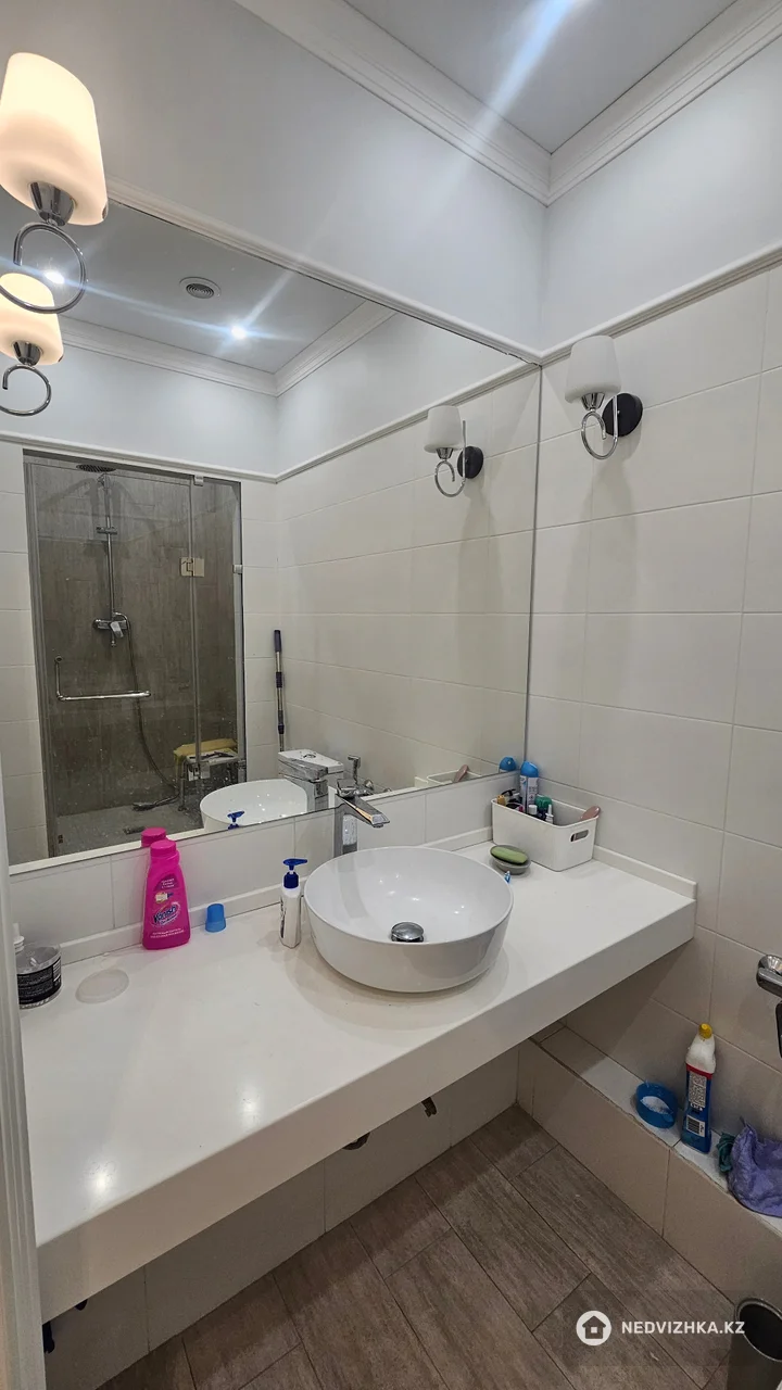 2-комнатная квартира, этаж 6 из 13, 82 м², фотография 3