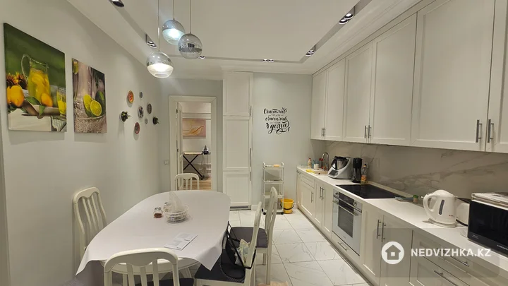 2-комнатная квартира, этаж 6 из 13, 82 м², фотография 5