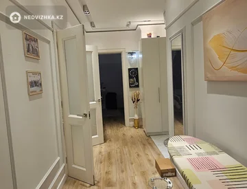 2-комнатная квартира, этаж 6 из 13, 82 м², миниатюра 7