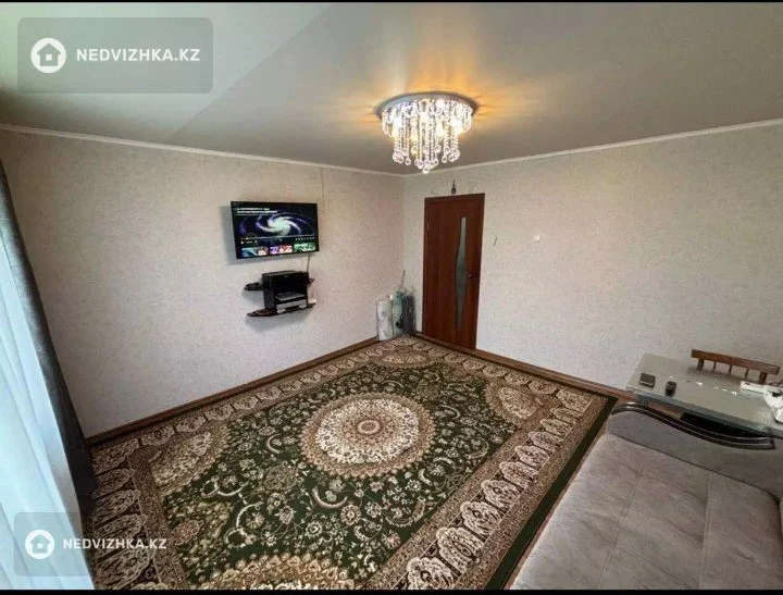 3-комнатная квартира, этаж 3 из 9, 58 м²