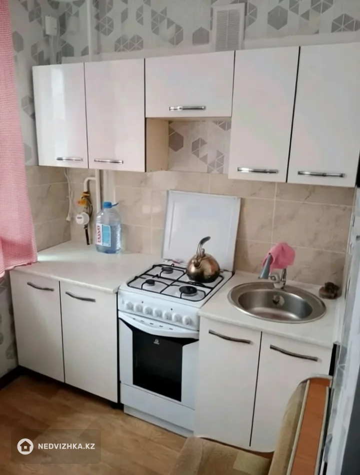 2-комнатная квартира, этаж 2 из 4, 46 м², фотография 2